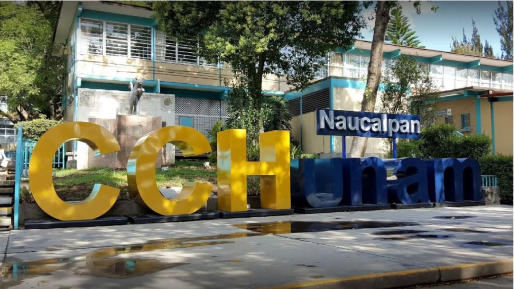 AMLO reacciona a la muerte de estudiante en el CCH Naucalpan tras ataque de porros: “Fue muy lamentable”